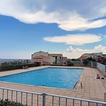 Appartement T3 Avec Terrasse Donnant Sur La Mer Sur Saint Pierre La Mer Ngoại thất bức ảnh